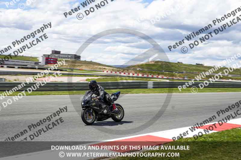 cadwell no limits trackday;cadwell park;cadwell park photographs;cadwell trackday photographs;enduro digital images;event digital images;eventdigitalimages;navarra;no limits trackdays;peter wileman photography;racing digital images;trackday digital images;trackday photos